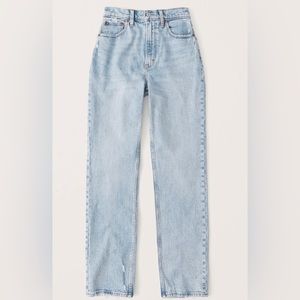 Abercrombie Curve Love Ultra High Rise 90s Straight Jean